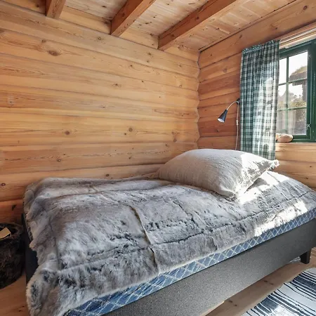 Holiday Home Annebu By Interhome * Øyuvstad